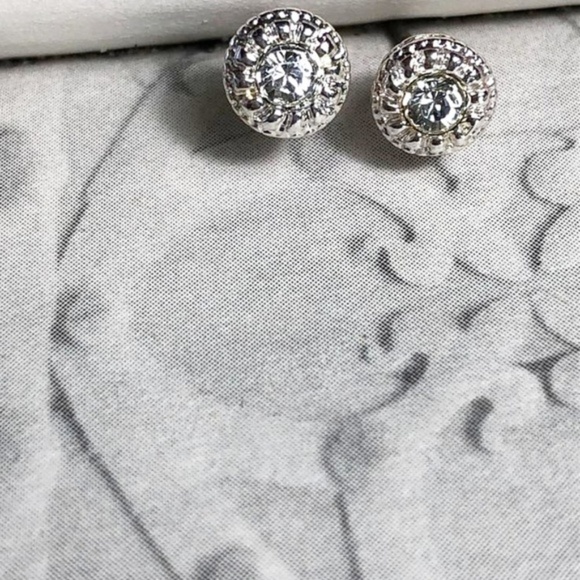 Halo pave zirconia dainty mini stud earrings/steel silver statement - Picture 1 of 4